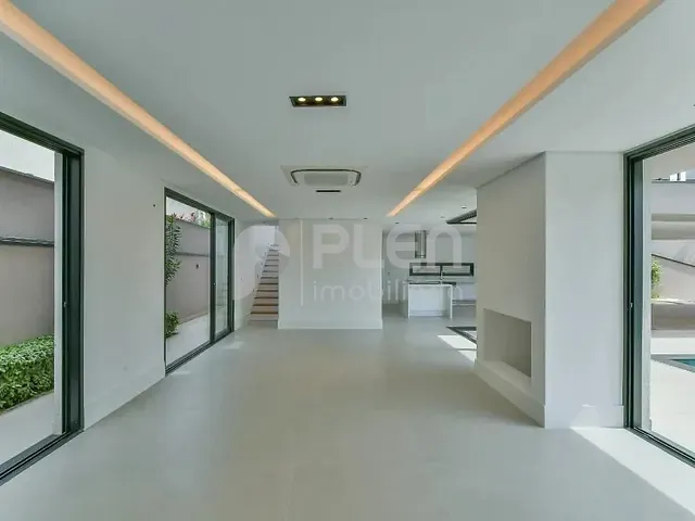 Casa com 620m² 4 quartos e 5 banheiros, à venda, no bairro Alphaville em Santana de Parnaíba