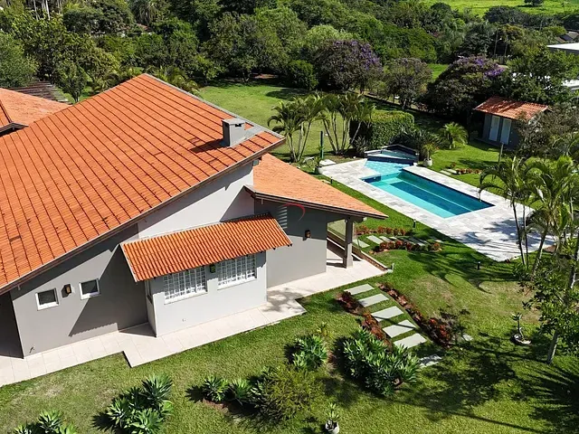 Casa com 5000m² 4 quartos e 5 banheiros, à venda, no bairro Jardim Santa Adelaide em Cambé