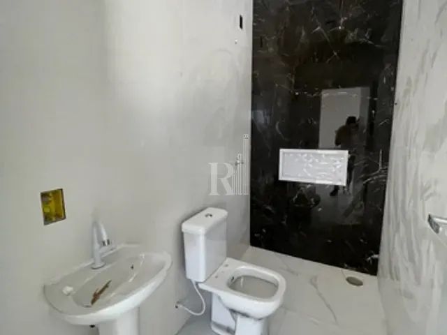 Casa 2 quartos e 1 banheiro, à venda, no bairro Areias em Tijucas