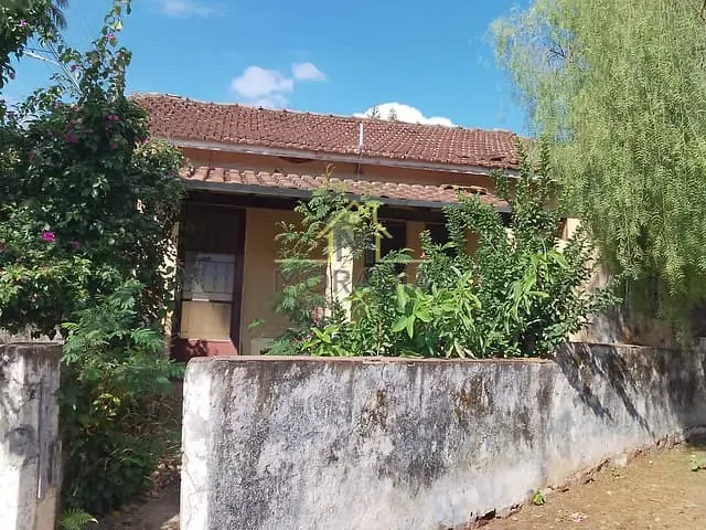 Casa com 308m² 3 quartos e 2 banheiros, à venda, no bairro Vila Santa Bárbara em Guaxupé
