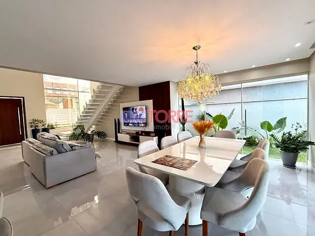 Casa com 405m² 4 quartos e 3 banheiros, à venda, no bairro Salobrinho em Ilhéus