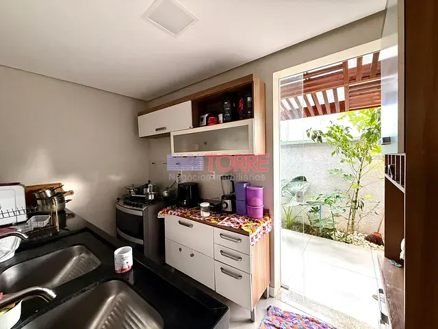 Casa com 405m² 4 quartos e 3 banheiros, à venda, no bairro Salobrinho em Ilhéus