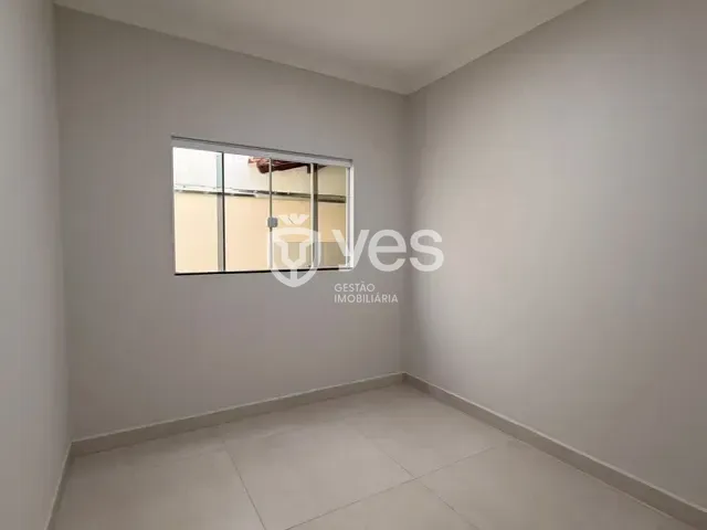 Casa 3 quartos e 2 banheiros, à venda, no bairro Parque das Mangabeiras em Araxá