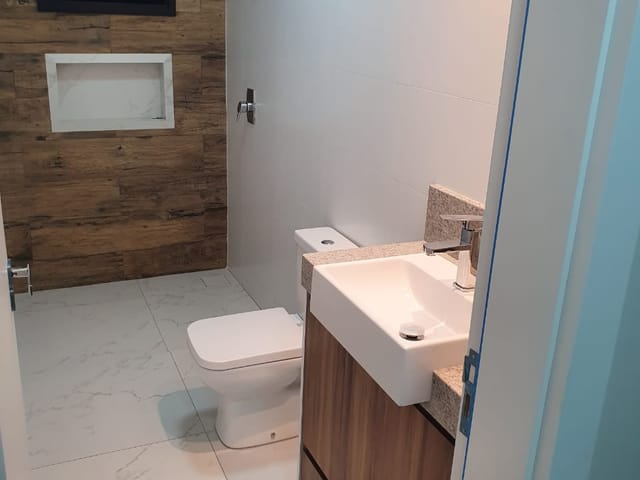 Casa com 114m² 3 quartos e 2 banheiros, à venda, no bairro Orfãs em Ponta Grossa