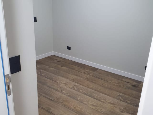 Casa com 114m² 3 quartos e 2 banheiros, à venda, no bairro Orfãs em Ponta Grossa