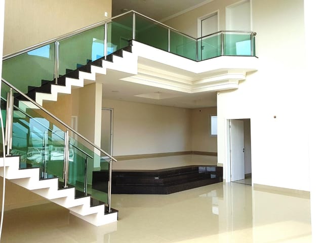 Casa com 720m² 5 quartos e 6 banheiros, à venda ou para alugar, no bairro Condomínio Residencial Jaguary em São José dos Campos