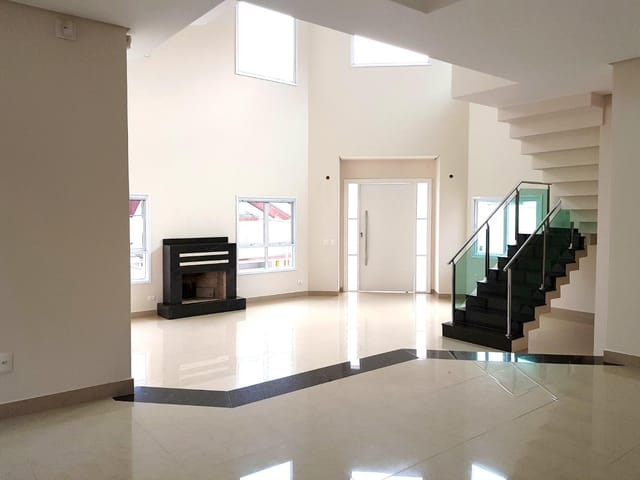 Casa com 720m² 5 quartos e 6 banheiros, à venda ou para alugar, no bairro Condomínio Residencial Jaguary em São José dos Campos