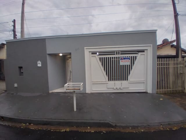 Casa com 170m² 2 quartos e 2 banheiros, à venda, no bairro Núcleo Habitacional Thereza Maria Barbieri em Birigüi