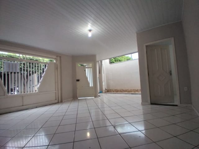 Casa com 170m² 2 quartos e 2 banheiros, à venda, no bairro Núcleo Habitacional Thereza Maria Barbieri em Birigüi