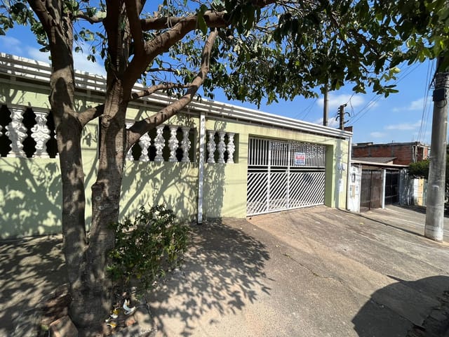 Casa com 250m² 5 quartos e 2 banheiros, à venda, no bairro Parque Valença I em Campinas
