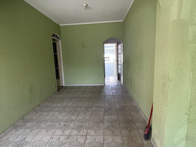 Casa com 250m² 5 quartos e 2 banheiros, à venda, no bairro Parque Valença I em Campinas
