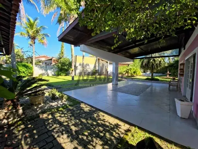 Casa com 1132m² 3 quartos e 2 banheiros, à venda, no bairro Praia dos Sonhos em Itanhaém