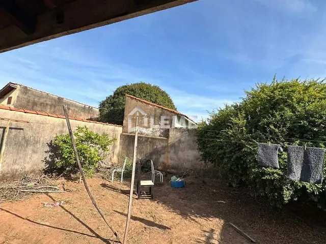 Casa com 200m² 2 quartos e 1 banheiro, à venda, no bairro Vila Santa Rosa em Mococa