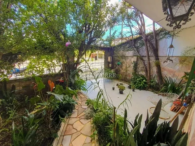 Casa com 104m² 3 quartos e 2 banheiros, à venda, no bairro Santa Cecília em Teresópolis
