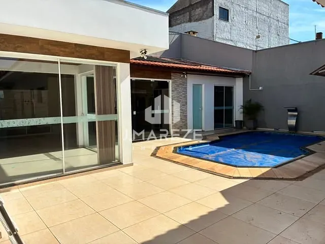 Casa com 160m² 3 quartos e 3 banheiros, para alugar, no bairro Jardim Portal do Lago em Apucarana