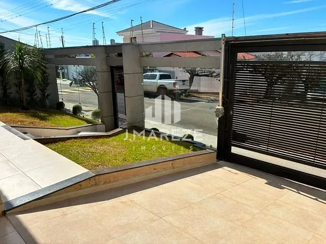 Casa com 160m² 3 quartos e 3 banheiros, para alugar, no bairro Jardim Portal do Lago em Apucarana
