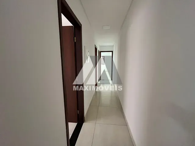 Casa com 180m² 3 quartos e 2 banheiros, à venda, no bairro Jardim Nazareth em Araçuaí