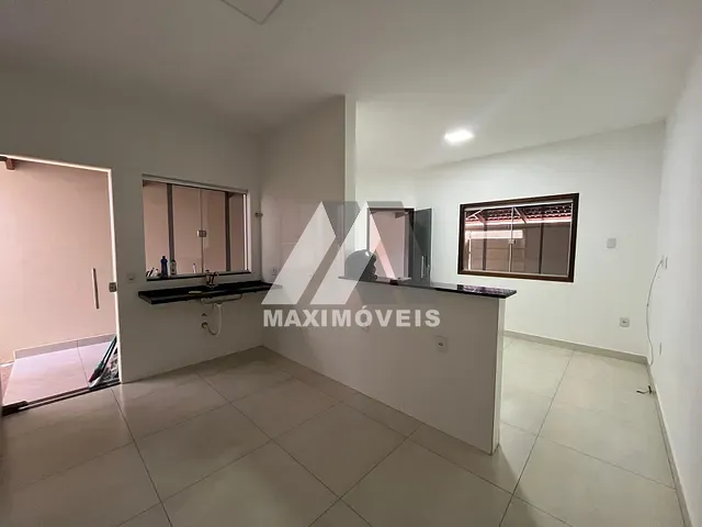 Casa com 180m² 3 quartos e 2 banheiros, à venda, no bairro Jardim Nazareth em Araçuaí