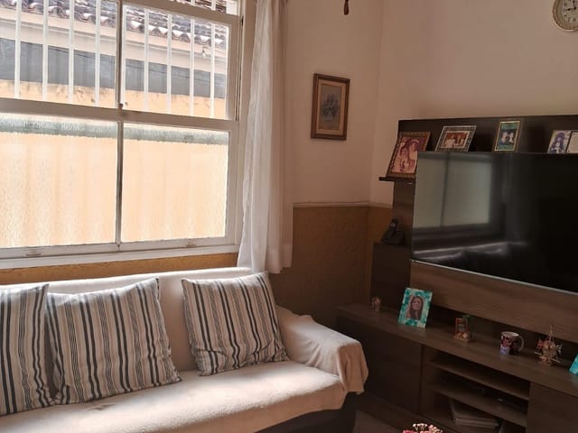 Casa com 113m² 2 quartos e 1 banheiro, à venda, no bairro Vila Valqueire em Rio de Janeiro