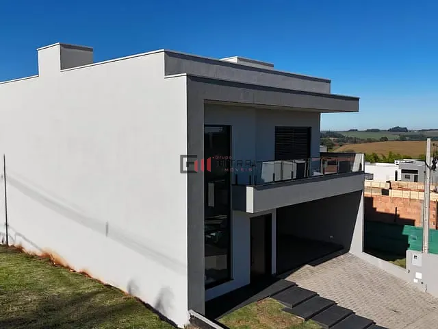 Casa 3 quartos e 4 banheiros, à venda, no bairro Olímpico em Londrina