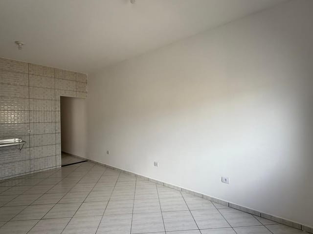 Casa com 125m² 2 quartos e 1 banheiro, à venda, no bairro Parque Residencial Ana Rosa em Cambé