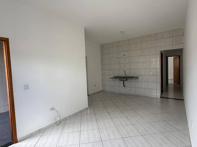 Casa com 125m² 2 quartos e 1 banheiro, à venda, no bairro Parque Residencial Ana Rosa em Cambé