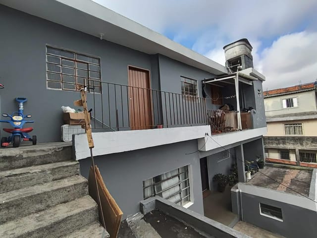 Casa com 204m² 4 quartos e 4 banheiros, à venda, no bairro Bussocaba em Osasco