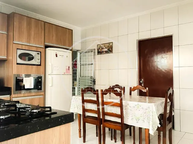 Casa com 272m² 3 quartos e 1 banheiro, à venda, no bairro Parque do Lago em São Paulo