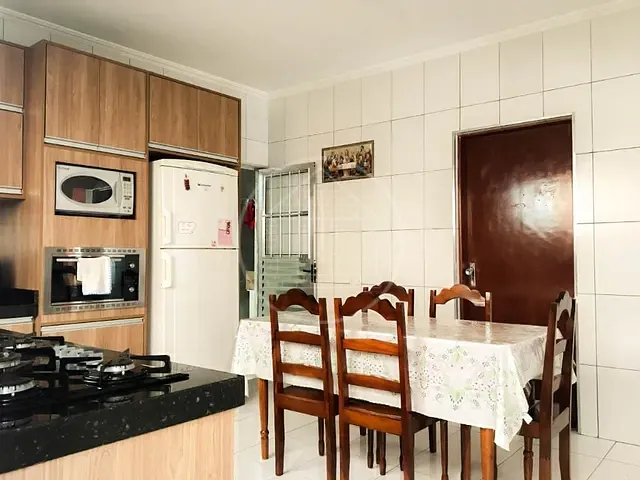 Casa com 272m² 3 quartos e 1 banheiro, à venda, no bairro Parque do Lago em São Paulo