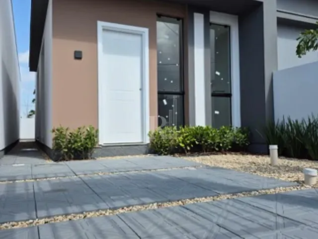 Casa 2 quartos e 1 banheiro, à venda, no bairro Areias em Tijucas