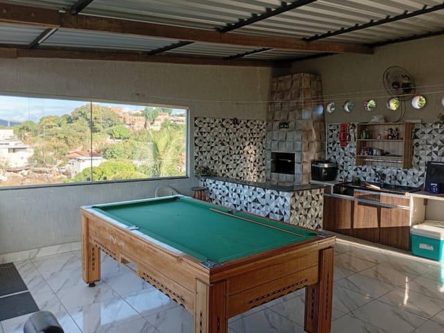 Casa com 250m² 6 quartos e 2 banheiros, à venda, no bairro Ribeiro de Abreu em Belo Horizonte