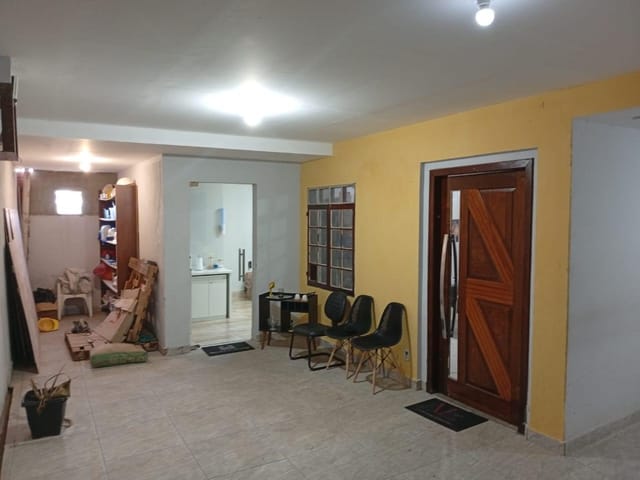 Casa com 250m² 6 quartos e 2 banheiros, à venda, no bairro Ribeiro de Abreu em Belo Horizonte