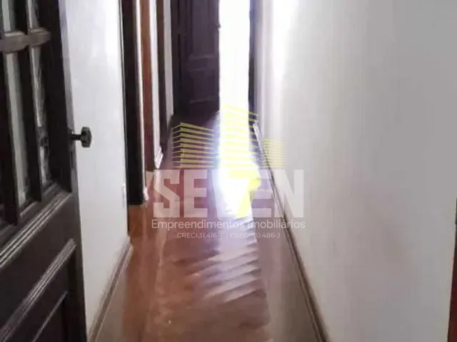 Casa com 300m² 3 quartos e 2 banheiros, à venda, no bairro Jardim América em Bauru