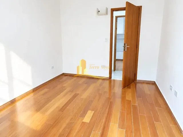 Casa 2 quartos e 2 banheiros, à venda ou para alugar, no bairro Itaquera em São Paulo