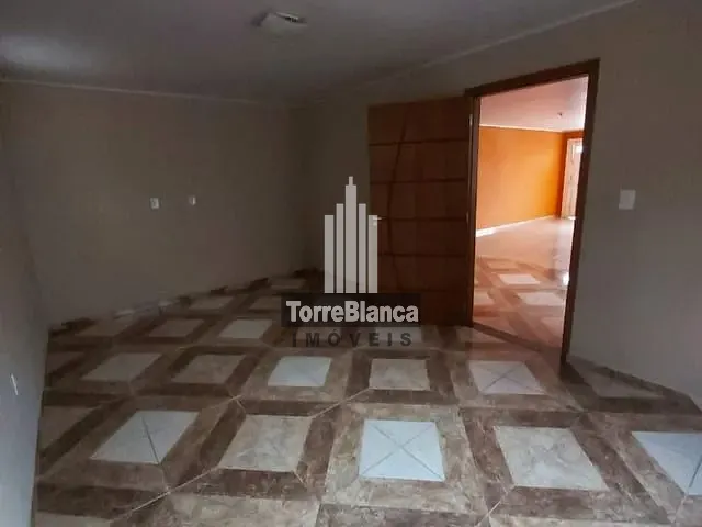 Casa com 1m² 2 quartos e 1 banheiro, à venda, no bairro Contorno em Ponta Grossa