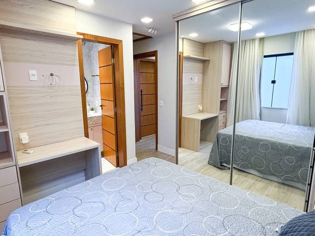 Casa com 264m² 4 quartos e 4 banheiros, à venda, no bairro Lagoa em Macaé