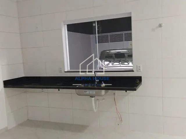 Casa com 176m² 3 quartos e 1 banheiro, à venda, no bairro Loteamento Residencial e Comercial Flamboyant em Pindamonhangaba