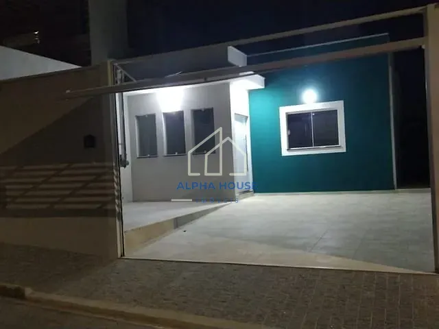 Casa com 176m² 3 quartos e 1 banheiro, à venda, no bairro Loteamento Residencial e Comercial Flamboyant em Pindamonhangaba