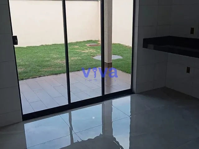 Casa 3 quartos e 2 banheiros, à venda, no bairro Jardim Buriti Sereno em Aparecida de Goiânia
