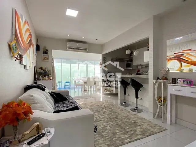 Casa com 149m² 2 quartos e 2 banheiros, à venda, no bairro Jardim Imperial em Cuiabá