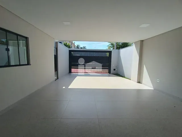Casa com 300m² 3 quartos e 3 banheiros, à venda, no bairro Belmonte em Rolândia