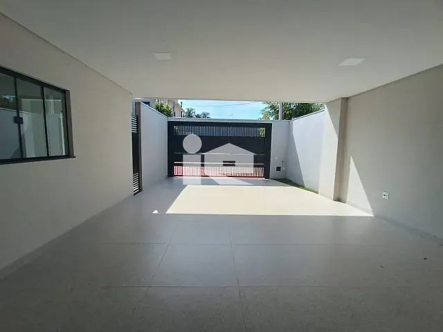 Casa com 300m² 3 quartos e 3 banheiros, à venda, no bairro Belmonte em Rolândia