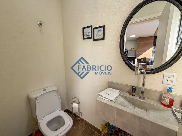 Casa com 250m² 3 quartos e 2 banheiros, à venda, no bairro Bosque em Vinhedo