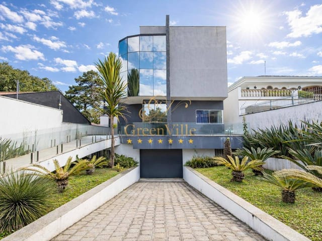 Casa com 870m² 4 quartos e 6 banheiros, à venda, no bairro Jardim Social em Curitiba