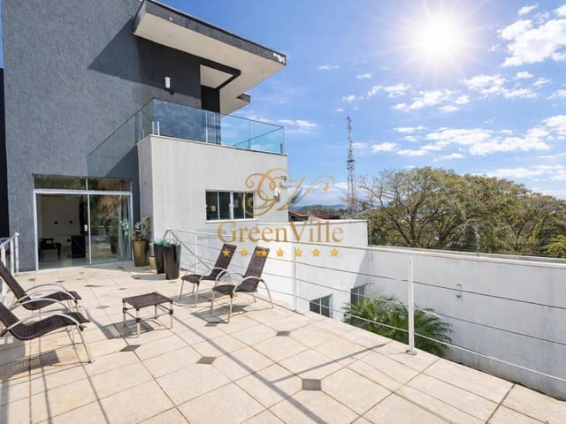 Casa com 870m² 4 quartos e 6 banheiros, à venda, no bairro Jardim Social em Curitiba