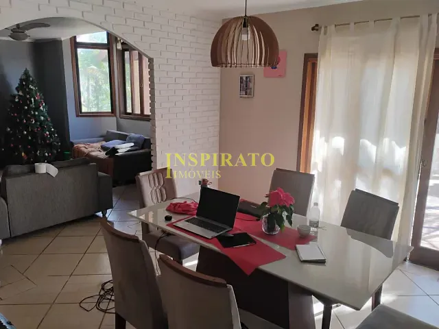 Casa com 1000m² 3 quartos e 3 banheiros, à venda, no bairro Cafezal em Itupeva