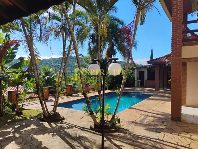 Casa com 1000m² 3 quartos e 3 banheiros, à venda, no bairro Cafezal em Itupeva