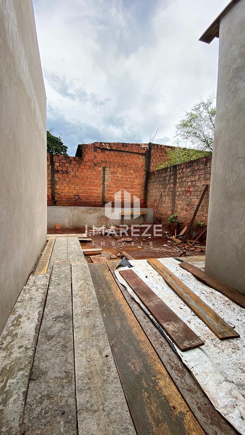 Casa à venda com 3 quartos, 120m² - Foto 18