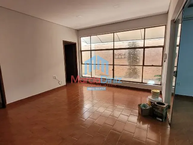Casa 3 quartos e 2 banheiros, para alugar, no bairro Centro em Ituverava