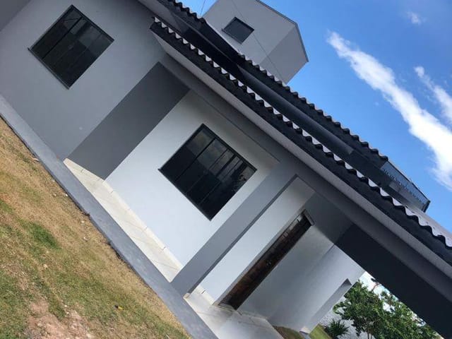 Casa com 317m² 2 quartos e 1 banheiro, à venda, no bairro Jardim Itália III em Sinop